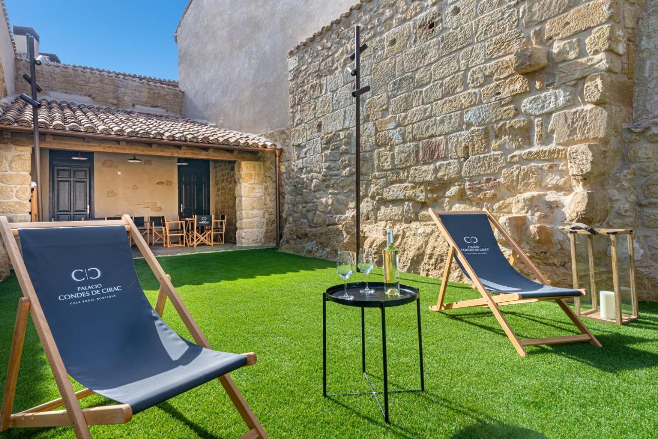 Villalba de Rioja Palacio Condes De Cirac מראה חיצוני תמונה